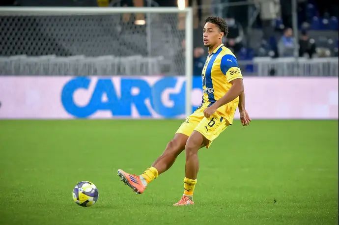 שחקן מכבי תל אביב, טייריס אסנטה