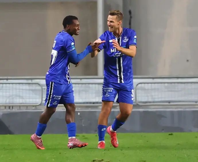 מארק קוסטה, קלה שחקני הפועל פתח תקוה חוגגים