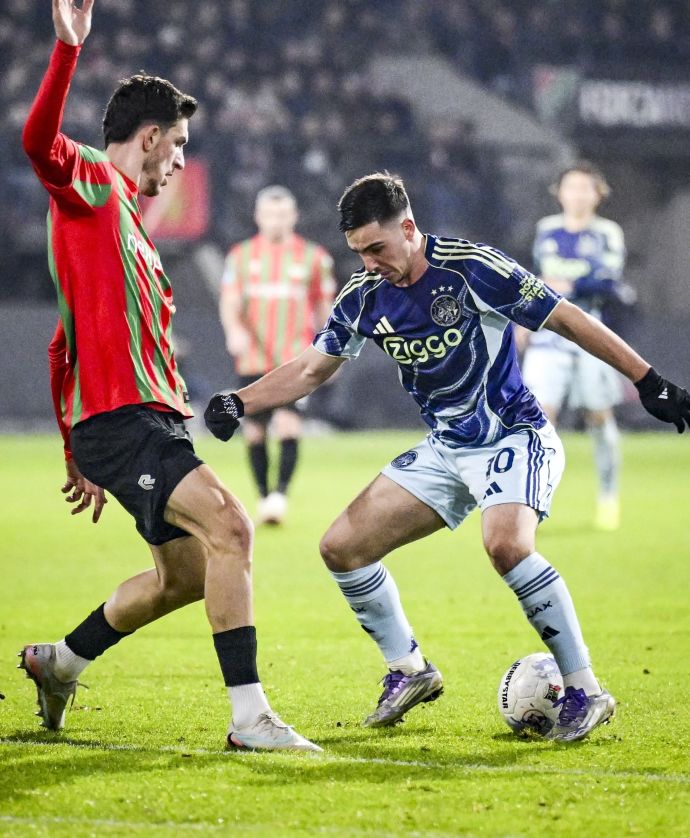 אוסקר גלוך, אייאקס מול ניימיכן