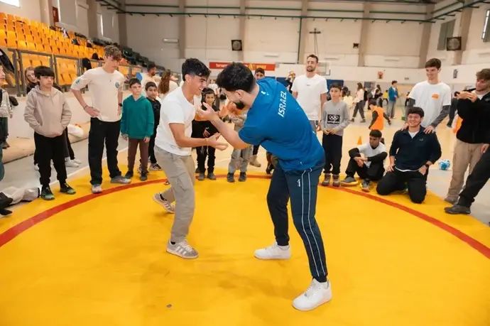 יתומות ויתומי צה"ל וכוחות הביטחון והספורטאים האולימפיים נפגשו ליום שיא אולימפי מיוחד בבאר שבע במסגרת מחנה "עוצמה" של ארגון אלמנות ויתומי צה"ל