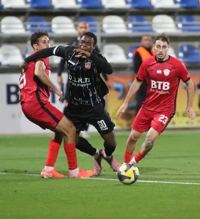 כריסטיאן אגו, חלוץ מ.ס. כפר קאסם