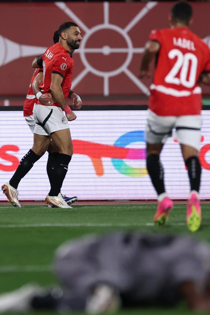 מוחמד סלאח שחקן נבחרת מצרים חוגג שער