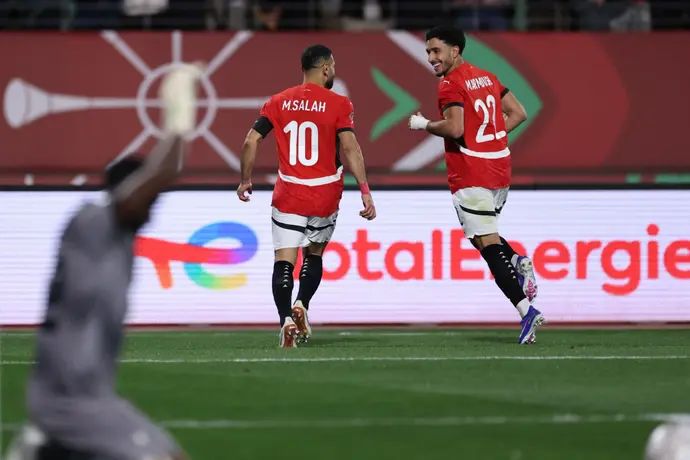 עומאר מרמוש, מוחמד סלאח שחקני נבחרת מצרים חוגגים