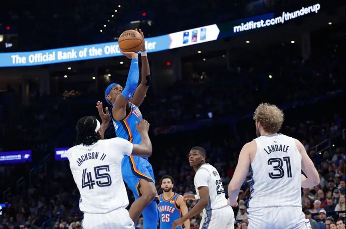 שחקן אוקלהומה סיטי ת'אנדר שיי גילג'ס אלכסנדר