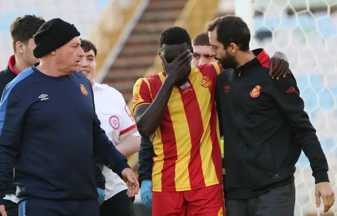 שחקן מ.ס. אשדוד טימותי אוואני