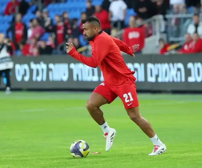 שחקן הפועל תל אביב, שחר פיבן