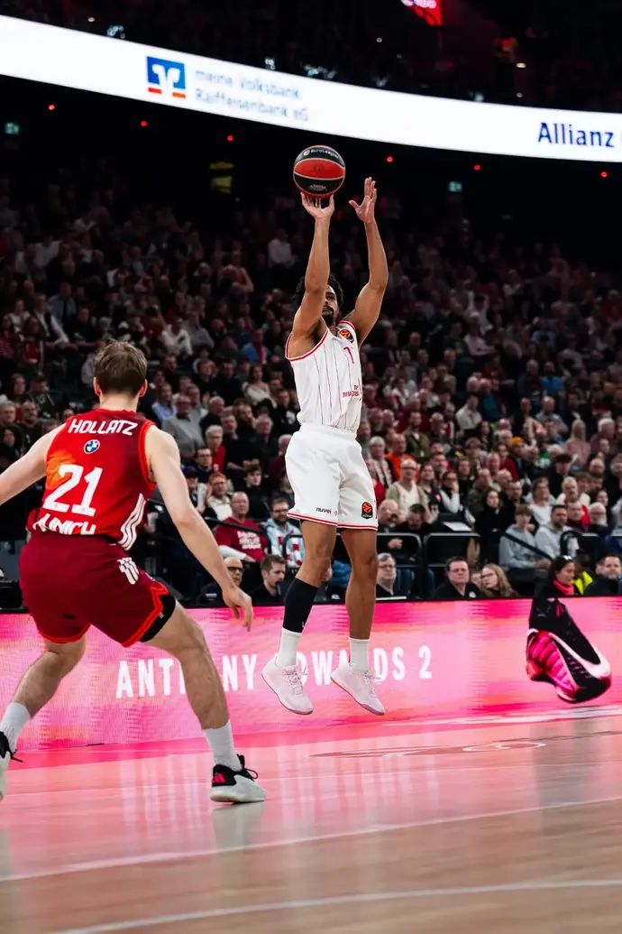 קולין מלקולם, הפועל תל אביב