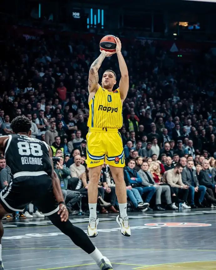 איפה לונדברג שחקן מכבי תל אביב