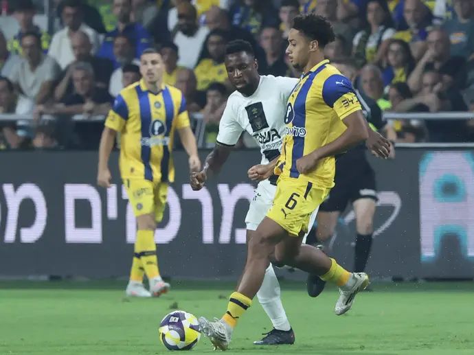 ג'ונבוסקו קאלו, בית