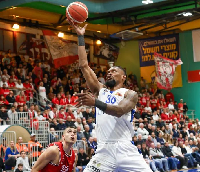 כריס סילבה שחקן בני הרצליה