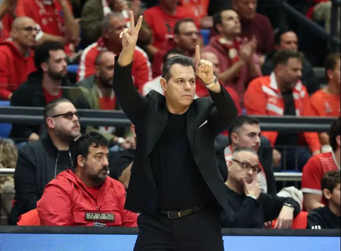 דימטריס איטודיס, הפועל תל אביב