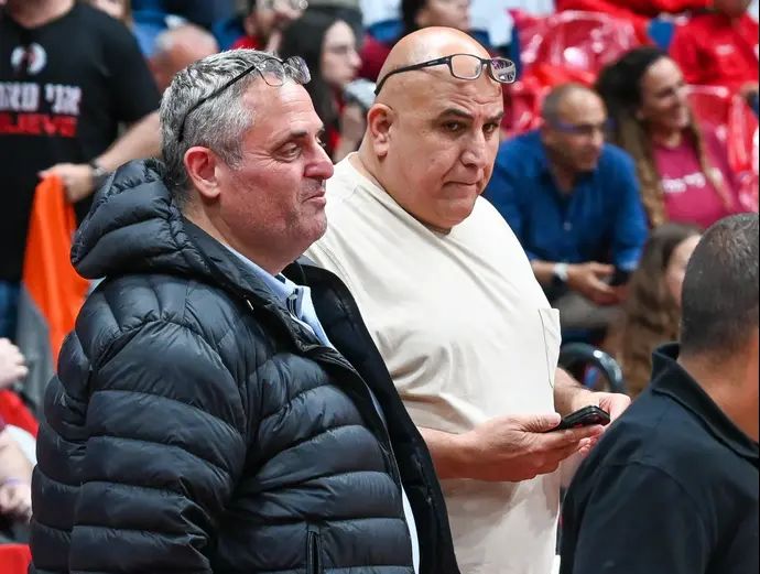 משה ביטון, יו"ר הוועדה המקצועית של איגוד השופטים לצד עורך דין אסי שלם יו"ר איגוד השופטים