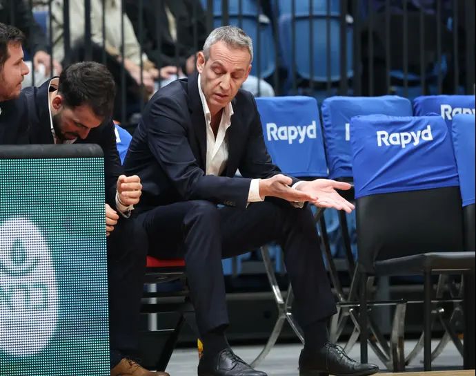 מאמן מכבי תל אביב עודד קטש