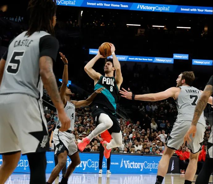 שחקן פורטלנד טריילבלייזרס דני אבדיה