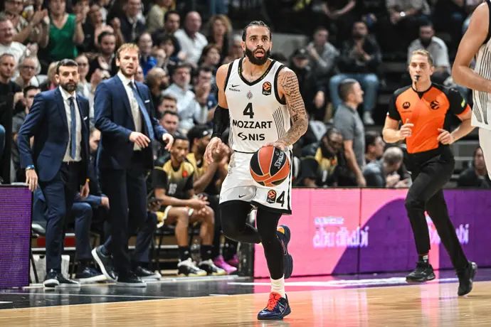 שחקן פרטיזן בלגרד, דוויין וושינגטון