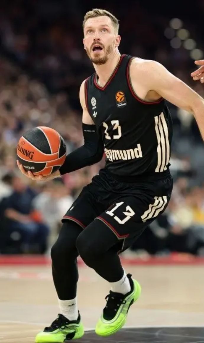 אנדראס אובסט שחקן באיירן מינכן