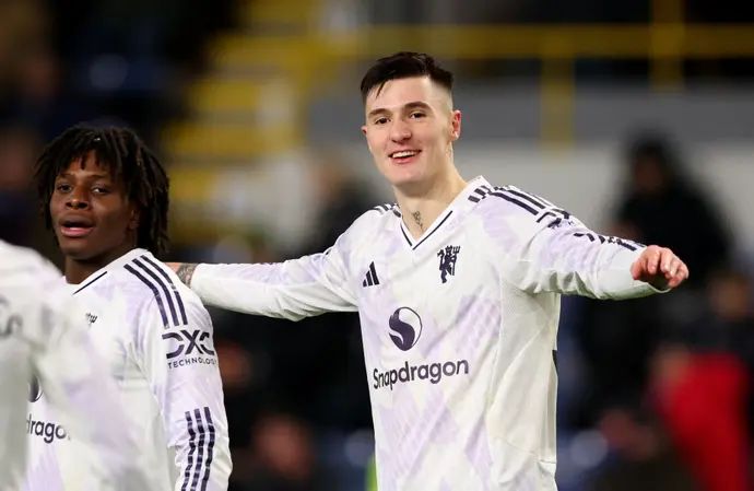 בנימין ששקו שחקן מנצ'סטר יונייטד חוגג שער