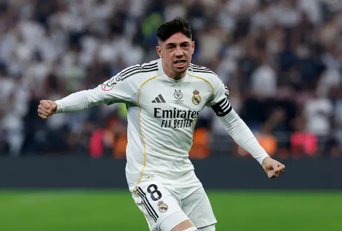 פדריקו ואלוורדה שחקן ריאל מדריד חוגג שער