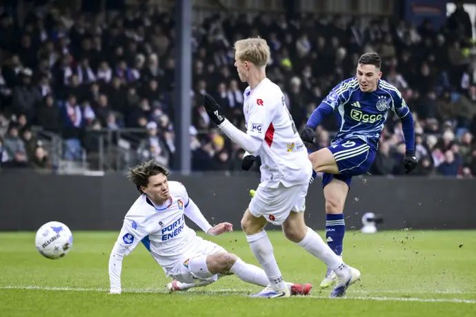 אוסקר גלוך, אייאקס