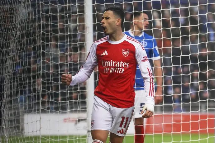 גבריאל מרטינלי שחקן ארסנל חוגג שער