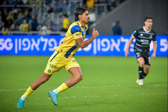 שחקן מכבי תל אביב, דור פרץ