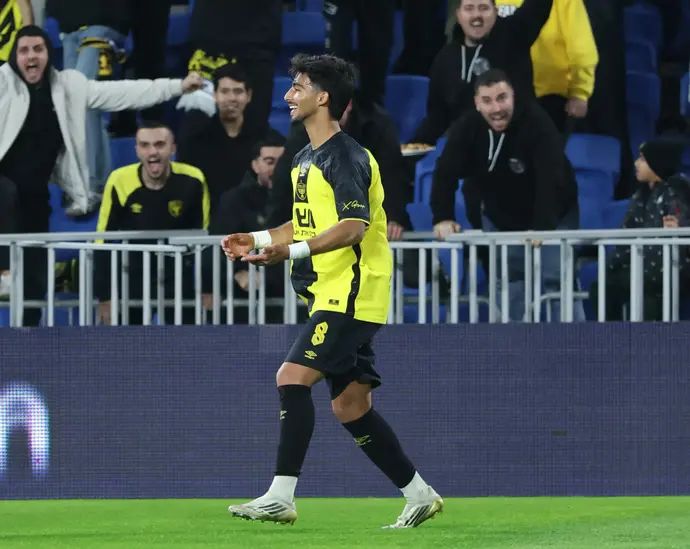 ירין לוי שחקן בית"ר ירושלים חוגג שער