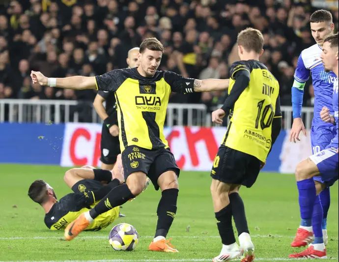 ירדן שועה שחקן בית"ר ירושלים