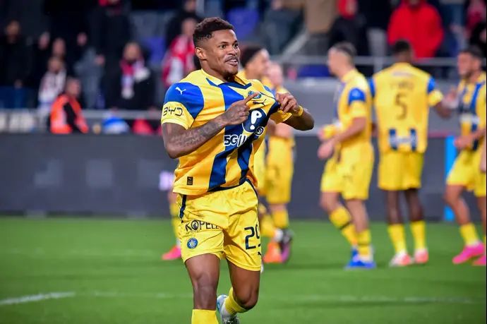 שחקן מכבי תל אביב הליו וארלה חוגג