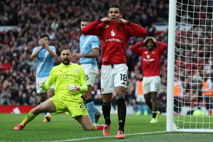 קאסמירו נעצר אצל דונארומה בדרבי של מנצ'סטר