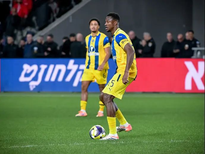 שחקן מכבי תל אביב מוחמד עלי קמארה