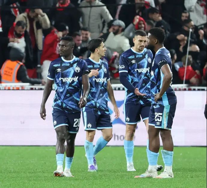 קינגס קאנגווה, הפועל באר שבע מאוכזבת