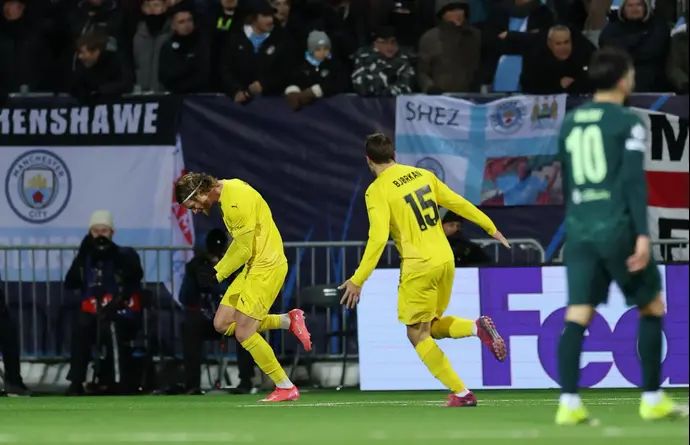 קספר הוג, שחקן בודו גלימט