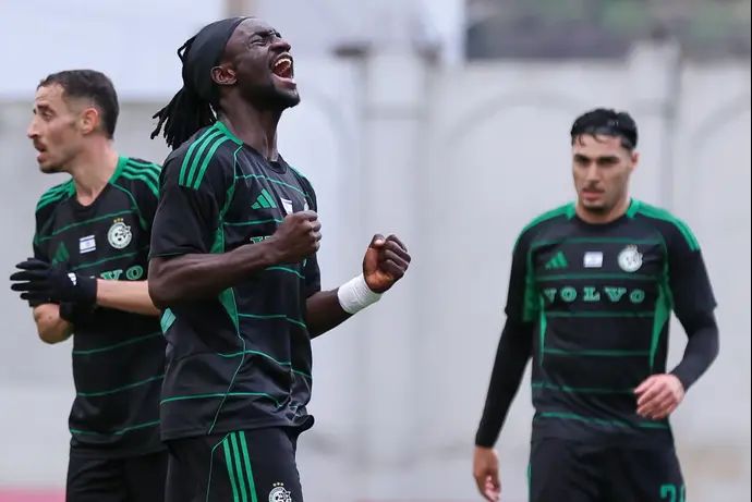 שחקן מכבי חיפה, פיטר אגבה