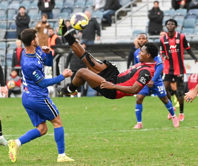 שחקן הפועל ירושלים אנדרה אידוקו