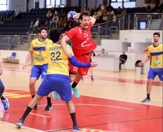 הפועל ראשון לציון נגד מכבי תל אביב