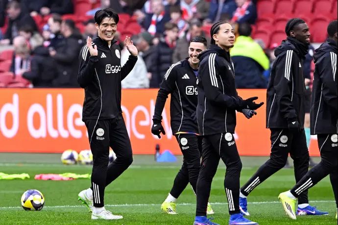 אוסקר גלוך ושחקני אייאקס