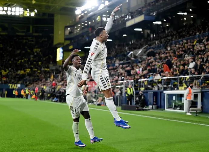 שחקני ריאל מדריד ויניסיוס, קיליאן אמבפה