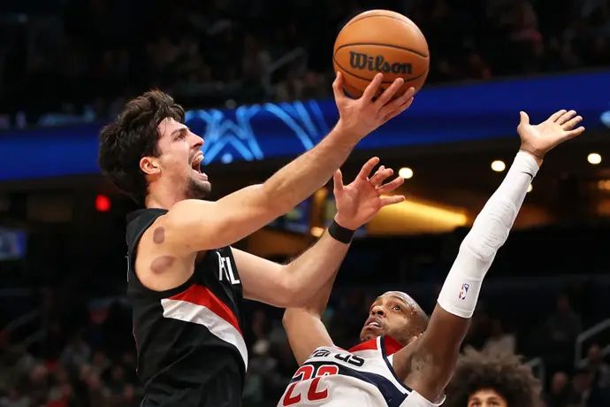 שחקן פורטלנד טריילבלייזרס דני אבדיה