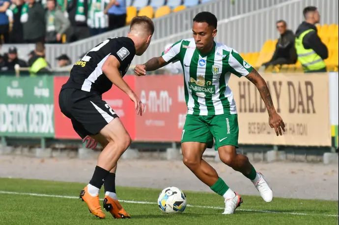 שחקן קרפטי לבוב, ברוניניו