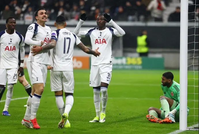 רנדל קולו מואני, שחקן טוטנהאם