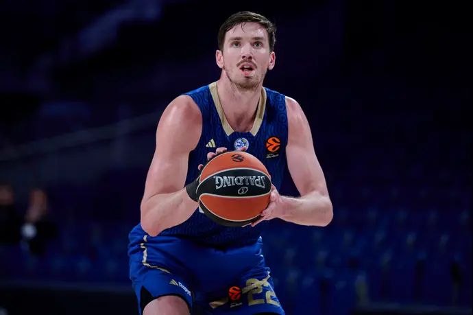 שחקן מכבי תל אביב, טי ג'יי ליף