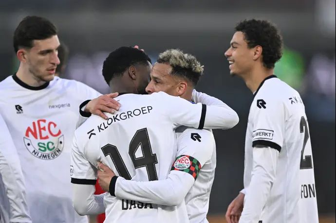 צ'ארון שרי, אלי דסה שחקני ניימיכן