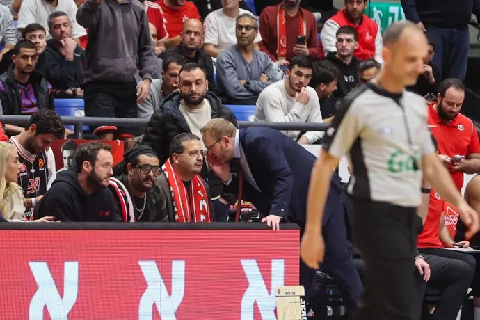 בעלי הפועל תל אביב עופר ינאי במהלך התרית בגביע מול הפועל ירושלים