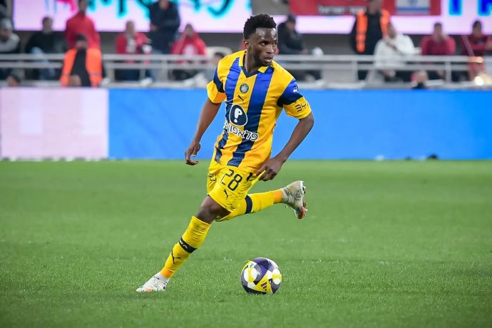 איסוף סיסוקו שחקן מכבי תל אביב