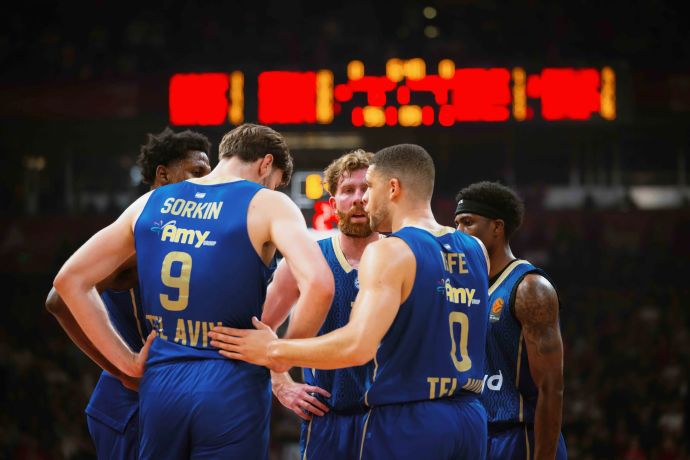 שחקני מכבי תל אביב