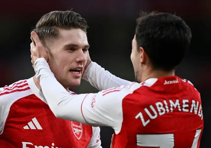 ויקטור יוקרס, חלוץ ארסנל