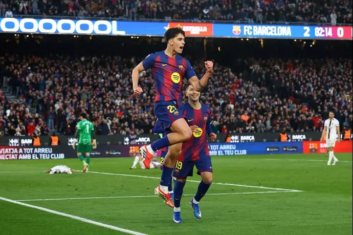 מארק ברנאל, שחקן ברצלונה חוגג