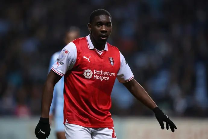 הקשר מחוף השנהב כריסט טיהי במדי רות'רהאם