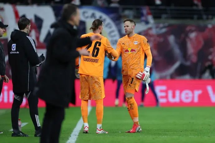 פטר גולאצ'י שוער ר.ב. לייפציג מוחלף על ידי מארטן ואנדרבורדט