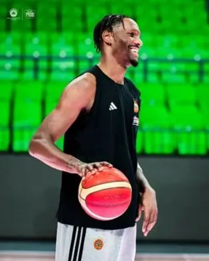 שחקן פנאתינייקוס נייג'ל הייז-דייויס